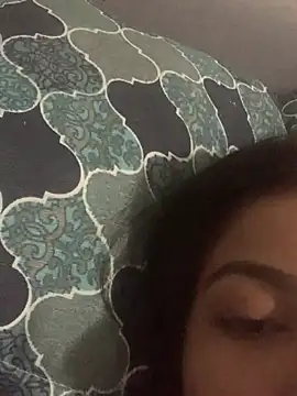 Julinhasz online show from February 12, 3:07 am