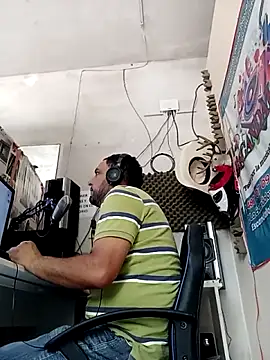 Snapshot of nek36 chatting on April 27, 6:50 pm nek36 online show from April 27, 6:50 pm