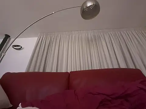 IL GINECOLOGO  online show from December 9, 2:13 am