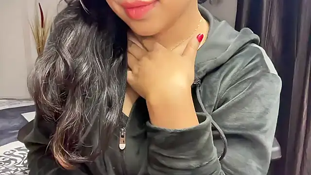 Snapshot of Spice-Summi chatting on January 9, 12:41 pm Spice-Summi online show from January 9, 12:41 pm