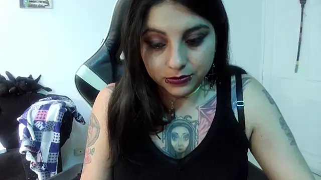 Snapshot of Acid666_alice chatting on May 5, 5:32 pm Acid666 alice online show from May 5, 5:32 pm