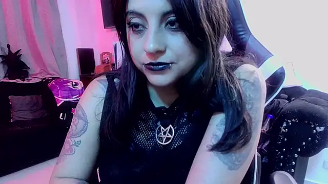 Snapshot of Acid666_alice chatting on May 13, 3:04 am Acid666 alice online show from May 13, 3:04 am