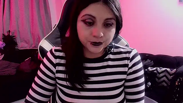 Snapshot of Acid666_alice chatting on May 18, 4:07 am Acid666 alice online show from May 18, 4:07 am