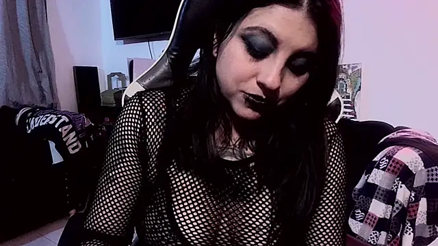 Snapshot of Acid666_alice chatting on May 30, 3:47 am Acid666 alice online show from May 30, 3:47 am
