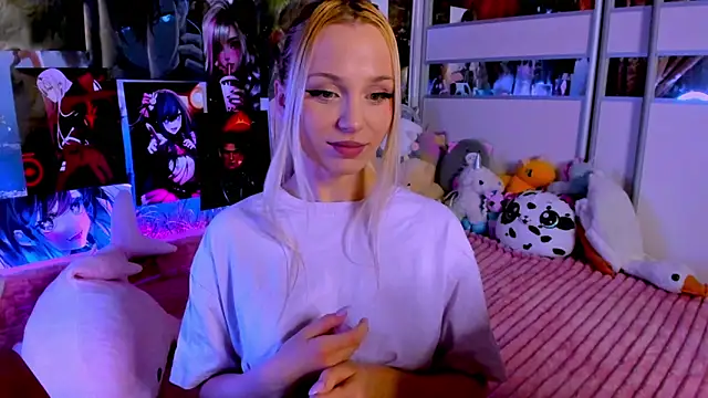 Snapshot of Cute__Pony chatting on December 2, 9:28 pm Cute Pony online show from December 2, 9:28 pm