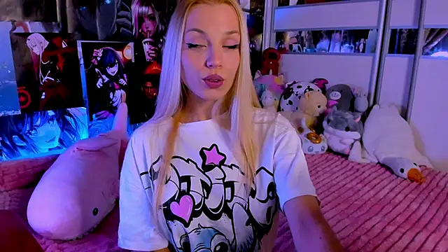 Snapshot of Cute__Pony chatting on February 3, 9:29 pm Cute Pony online show from February 3, 9:29 pm