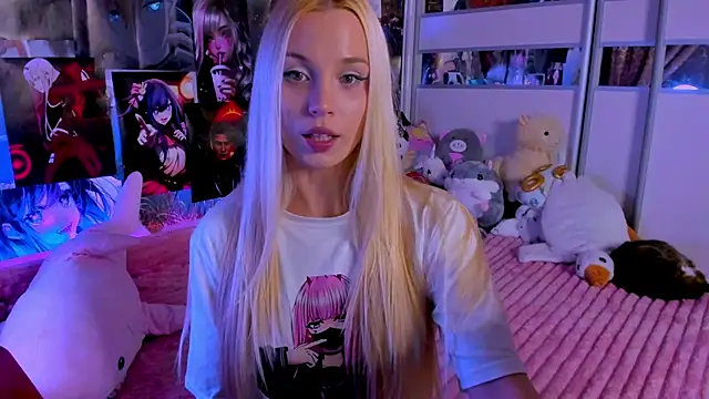 Snapshot of Cute__Pony chatting on November 12, 11:36 pm Cute Pony online show from November 12, 11:36 pm