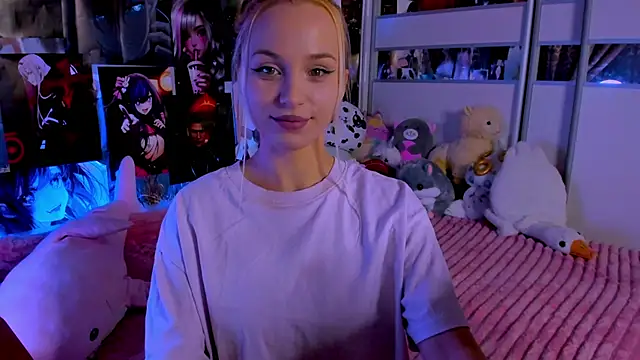 Snapshot of Cute__Pony chatting on December 1, 12:15 am Cute Pony online show from December 1, 12:15 am