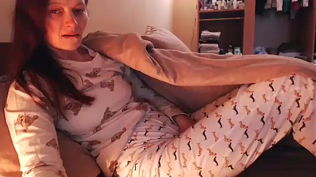 LovelyAndraGirl online show from May 1, 4:39 am