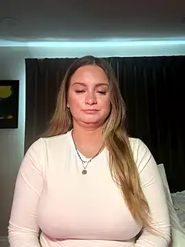 Sophie Raegan online show from February 3, 4:23 pm