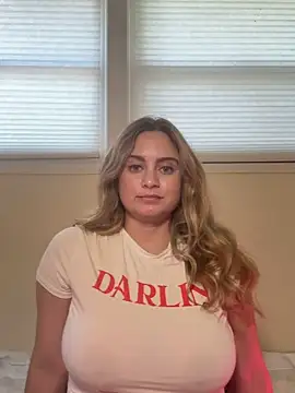 Sophie Raegan online show from May 22, 5:40 pm