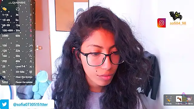 Snapshot of sofia_rosse4 chatting on May 1, 8:02 pm sofia rosse4 online show from May 1, 8:02 pm