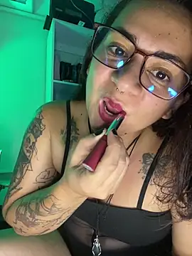 Snapshot of Amarantha_666 chatting on May 27, 10:07 pm Amarantha 666 online show from May 27, 10:07 pm
