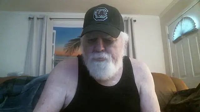 Snapshot of Slydevil_SC chatting on June 14, 9:39 pm Slydevil SC online show from June 14, 9:39 pm