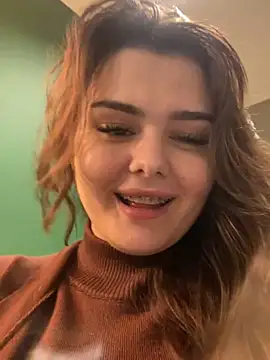 Snapshot of NikaMur chatting on January 21, 10:19 am NikaMur online show from January 21, 10:19 am