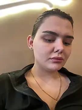 Snapshot of NikaMur chatting on February 12, 10:03 am NikaMur online show from February 12, 10:03 am