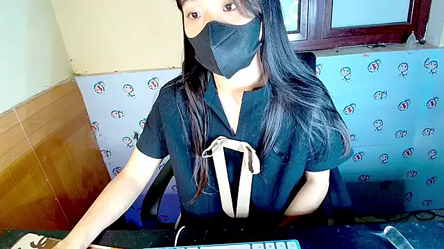   Saphia   online show from October 19, 2:40 pm