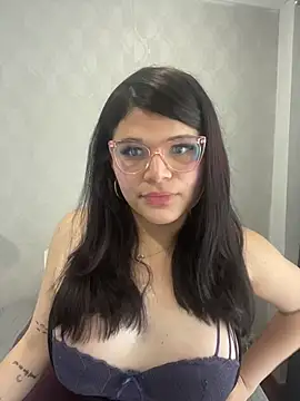 Snapshot of dayis_butera chatting on July 8, 12:53 pm dayis butera online show from July 8, 12:53 pm