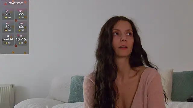 Snapshot of LilyRoselyn chatting on October 26, 12:00 pm LilyRoselyn online show from October 26, 12:00 pm