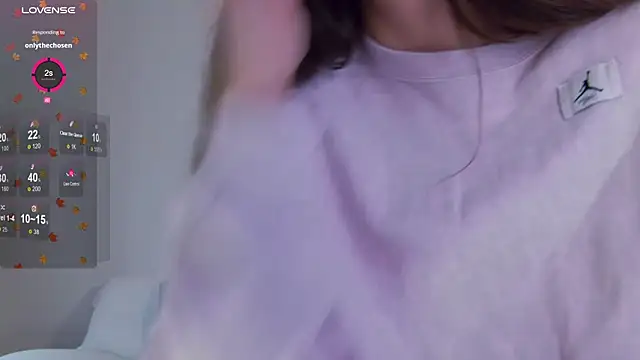 Snapshot of LilyRoselyn chatting on October 31, 5:25 pm LilyRoselyn online show from October 31, 5:25 pm