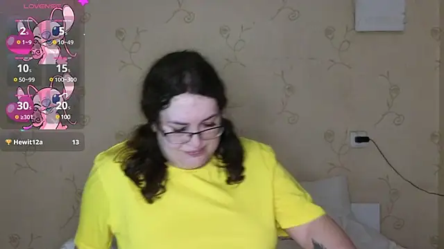 Snapshot of VladaCandy chatting on February 21, 10:26 pm VladaCandy online show from February 21, 10:26 pm