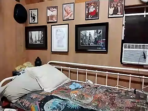 AlphaAlluring69 online show from January 5, 5:51 am