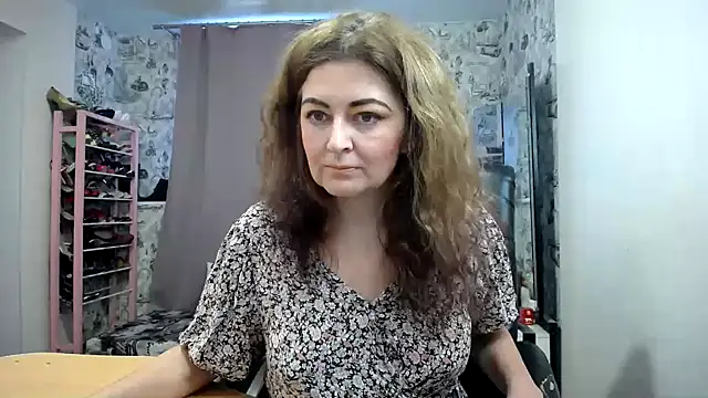 Snapshot of Helen1974 chatting on March 2, 11:50 am Helen1974 online show from March 2, 11:50 am