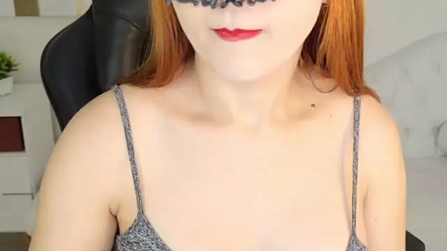 Snapshot of ANNA------ chatting on June 1, 2:08 pm ANNA------ online show from June 1, 2:08 pm