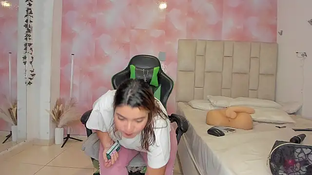 emily lean  online show from October 25, 12:51 am