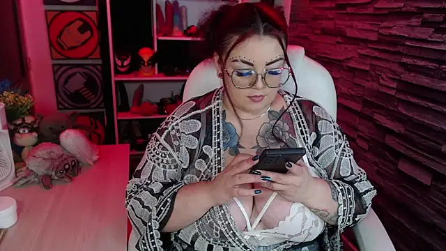 Snapshot of juliette_rd chatting on April 19, 12:26 pm juliette rd online show from April 19, 12:26 pm