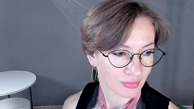 Snapshot of Dorothy_Meyer chatting on May 13, 5:38 am Dorothy Meyer online show from May 13, 5:38 am