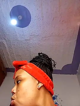 Snapshot of SexyTamarah chatting on March 1, 8:23 am SexyTamarah online show from March 1, 8:23 am