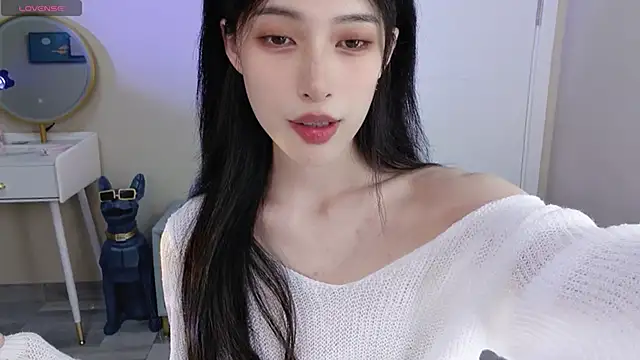 Aurora 99 online show from December 18, 1:23 pm