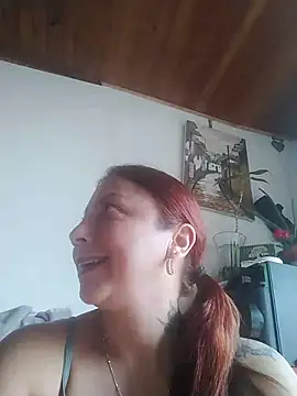 Snapshot of malusexy33 chatting on November 10, 5:45 pm malusexy33 online show from November 10, 5:45 pm