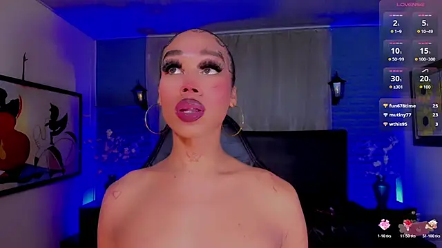  ChanellR  online show from April 10, 11:04 am