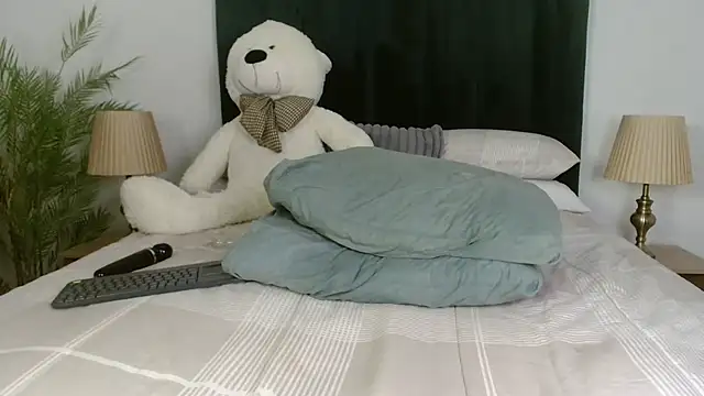 Stunning Booty online show from January 1, 10:24 pm