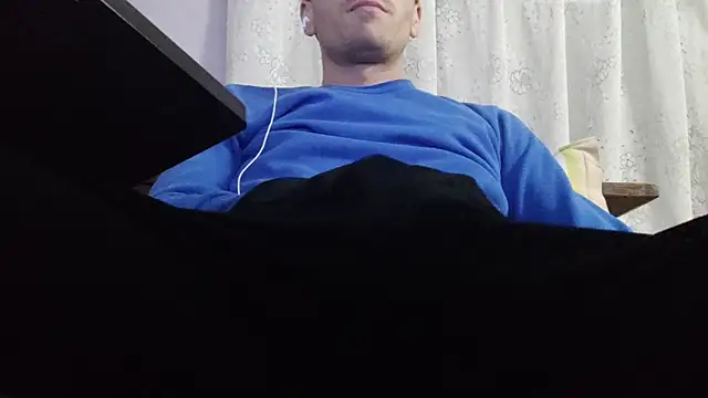  Hocthus  online show from January 6, 10:15 pm