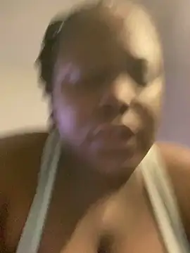 Snapshot of fantasygyal chatting on May 31, 3:47 am fantasygyal online show from May 31, 3:47 am