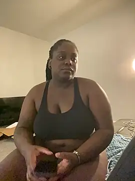 Snapshot of fantasygyal chatting on June 24, 3:16 am fantasygyal online show from June 24, 3:16 am