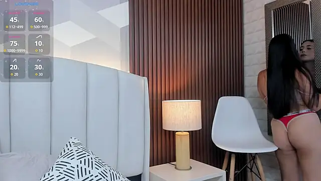 Julietasantos   online show from February 16, 7:43 pm