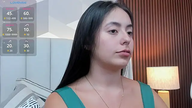 Snapshot of Julietasantos__ chatting on April 28, 6:24 pm Julietasantos online show from April 28, 6:24 pm