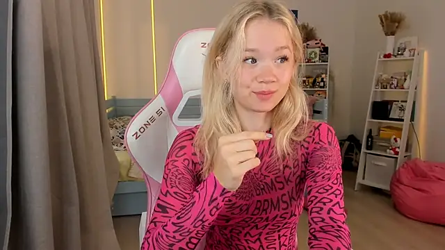 Lily Young online show from October 8, 4:54 am