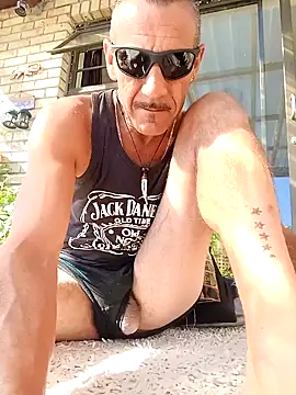 Snapshot of Bbboy42 chatting on January 17, 6:36 am Bbboy42 online show from January 17, 6:36 am