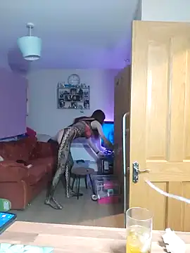 irishtommy1986 online show from December 23, 10:12 pm