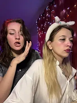 Dooubletroublee online show from January 26, 10:46 pm