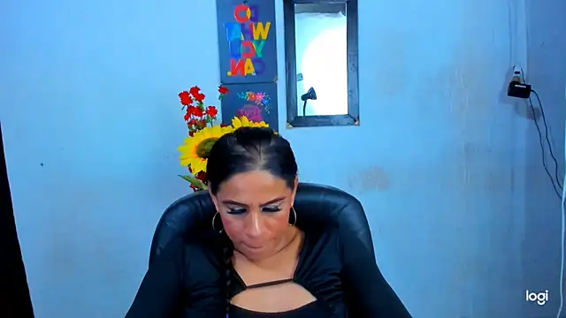 juanblakbigcock online show from April 12, 4:50 am