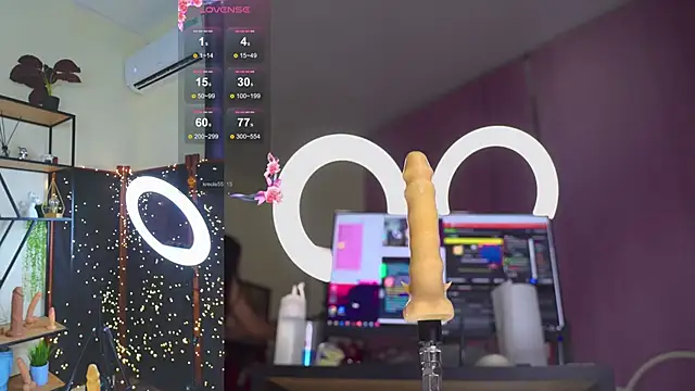 Snapshot of KateBleare chatting on January 26, 4:09 pm KateBleare online show from January 26, 4:09 pm