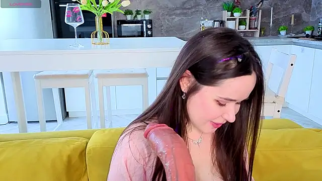 Snapshot of KateBleare chatting on February 14, 12:13 pm KateBleare online show from February 14, 12:13 pm