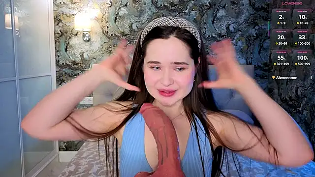 Snapshot of KateBleare chatting on February 27, 5:46 pm KateBleare online show from February 27, 5:46 pm