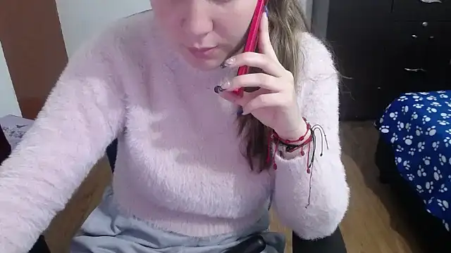 Snapshot of Luna_girlhot_ chatting on February 21, 1:33 pm Luna girlhot  online show from February 21, 1:33 pm